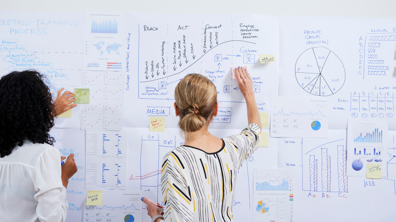 AIを活用したDX支援。プロジェクト推進のプロフェッショナルです。実行力と専門性で柔軟でスピード感のある対応