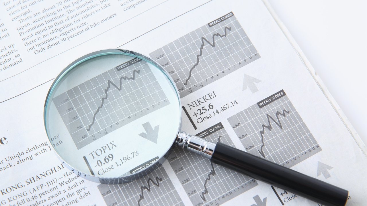 ブランディングの本質を捉えるクリエイティブ思考とIT、マーケティングを掛け合わせます。